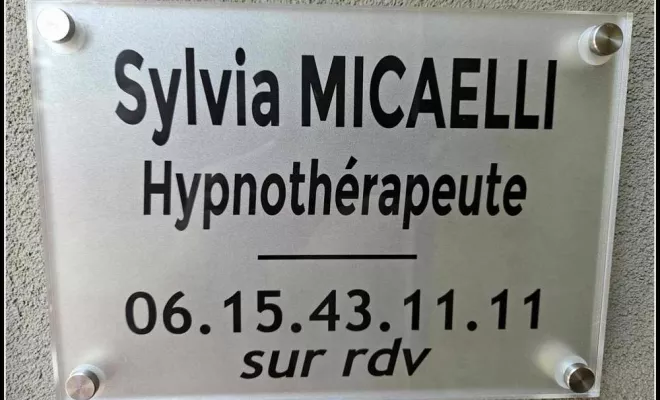 Thérapeute familiale, hypnothérapeute, massothérapeute et formatrice, Borgo, Sylvia Micaelli