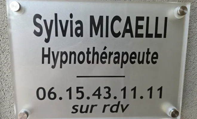 Hypnose, Borgo, Sylvia Micaelli
